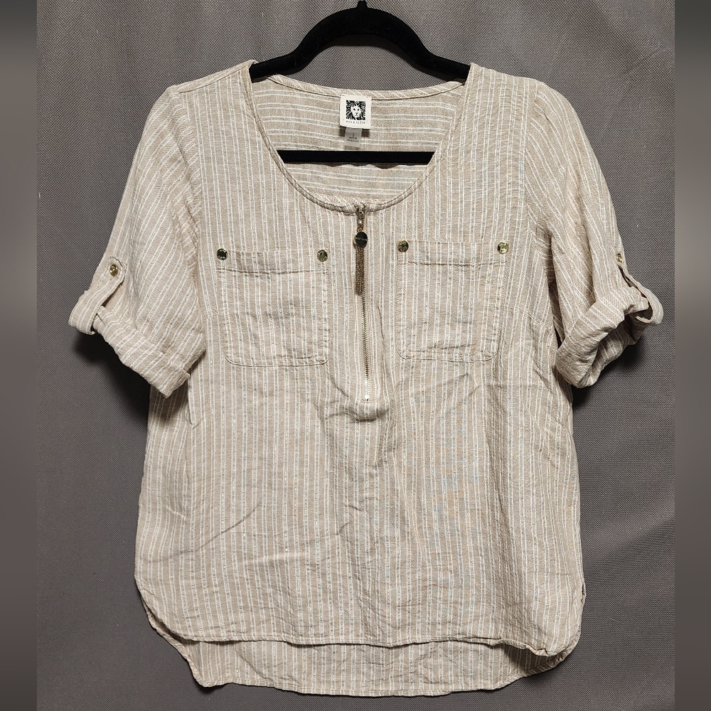 Anne Klein Women’s Beige Linen‑Blend Roll‑Tab Tunic Blouse With Gold Accents